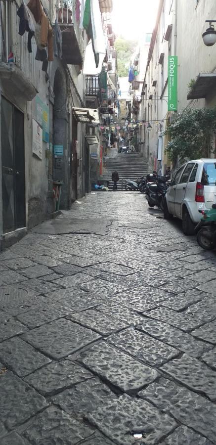 B&B Ruffo Nel Cuore Di Napoli Exterior foto