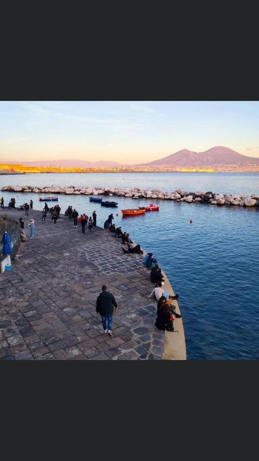 B&B Ruffo Nel Cuore Di Napoli Exterior foto