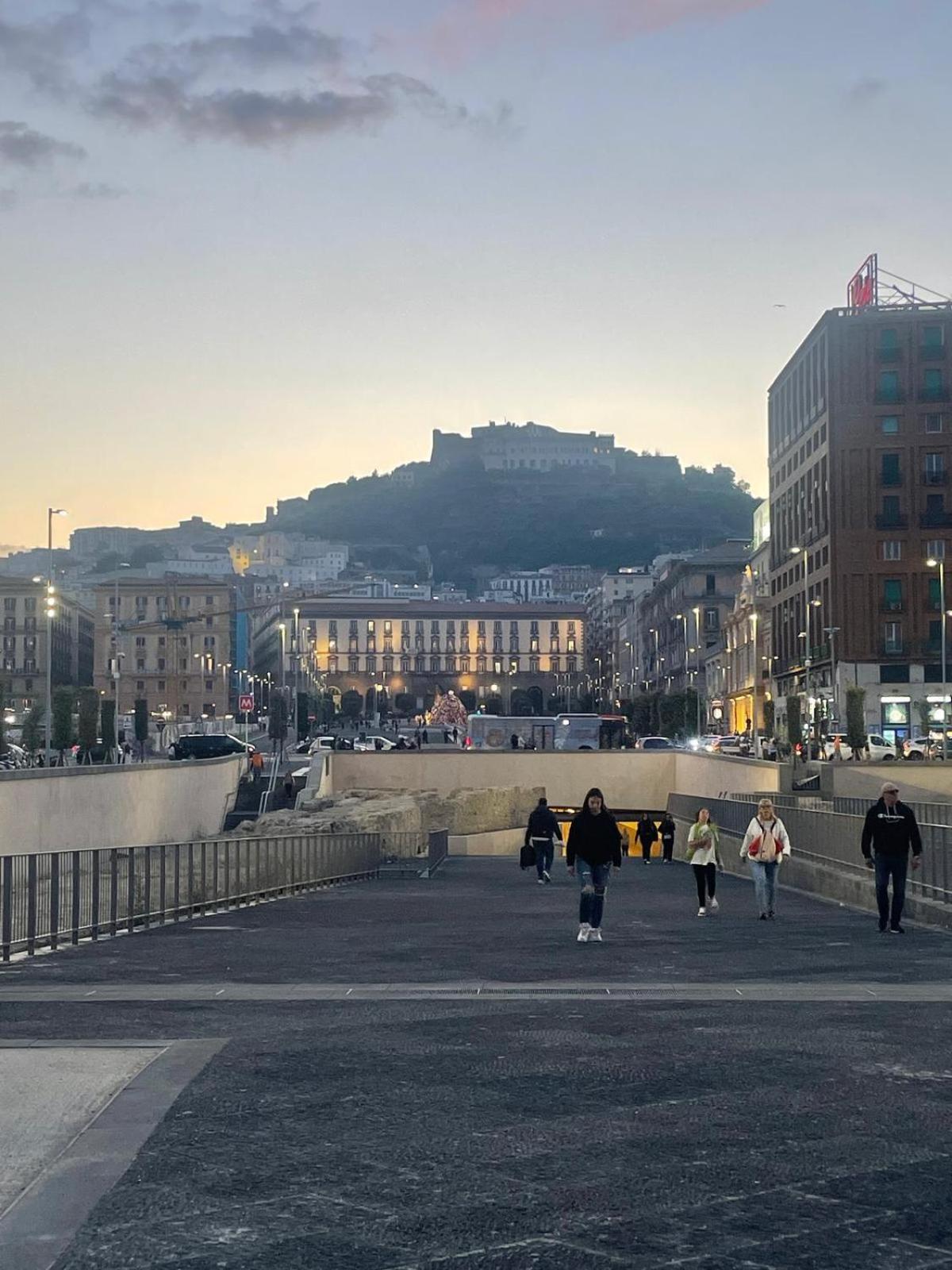 B&B Ruffo Nel Cuore Di Napoli Exterior foto